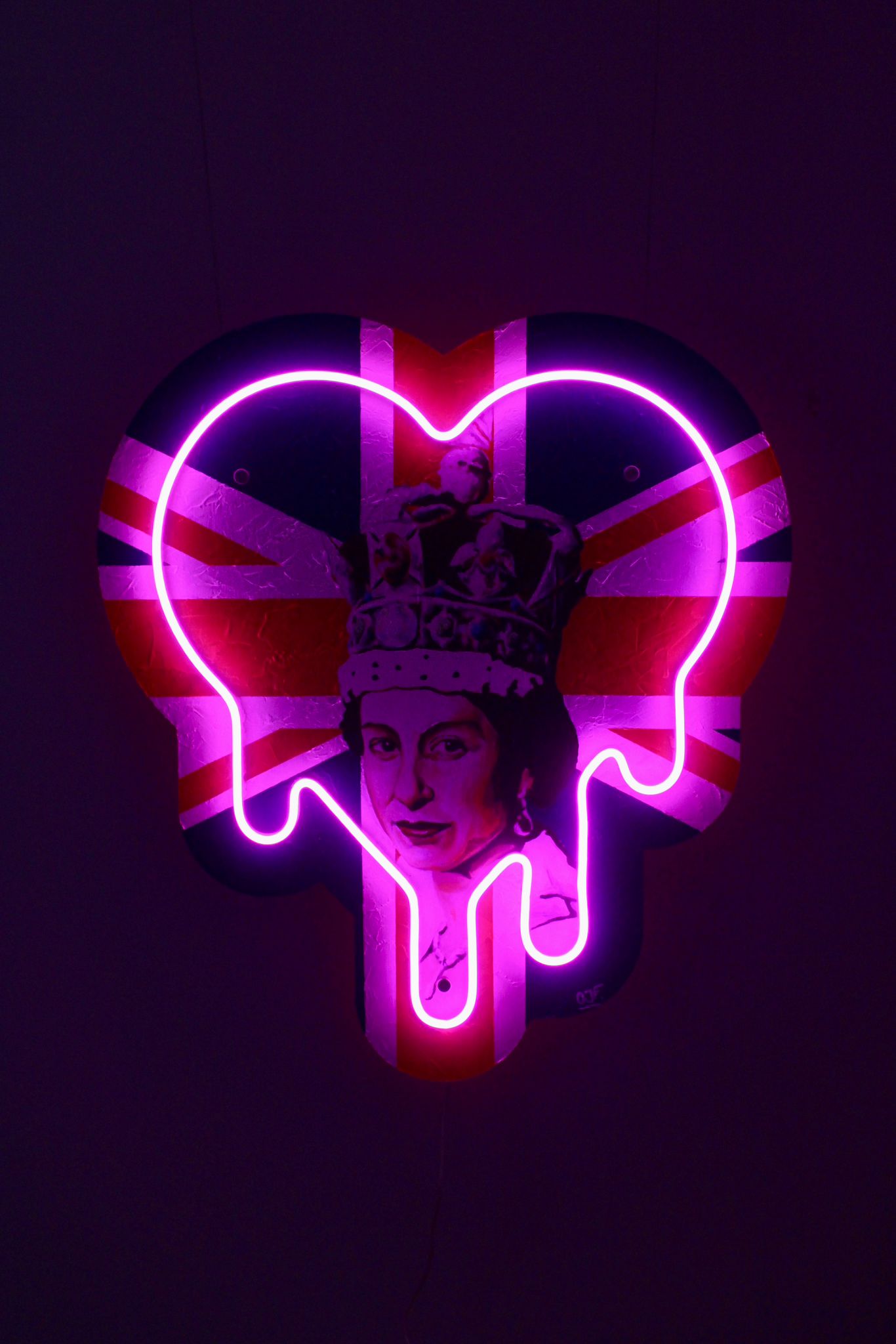 Queen Elizabeth II | Neon [ORIGINAL PIECE]